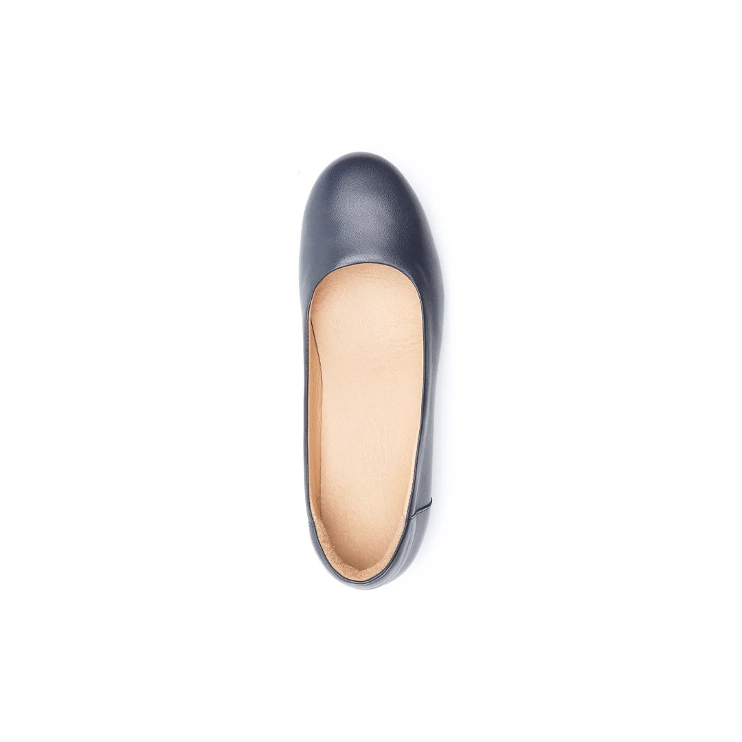 Women’s wide fit navy ballet flats with cushioned insole for foot pain relief.