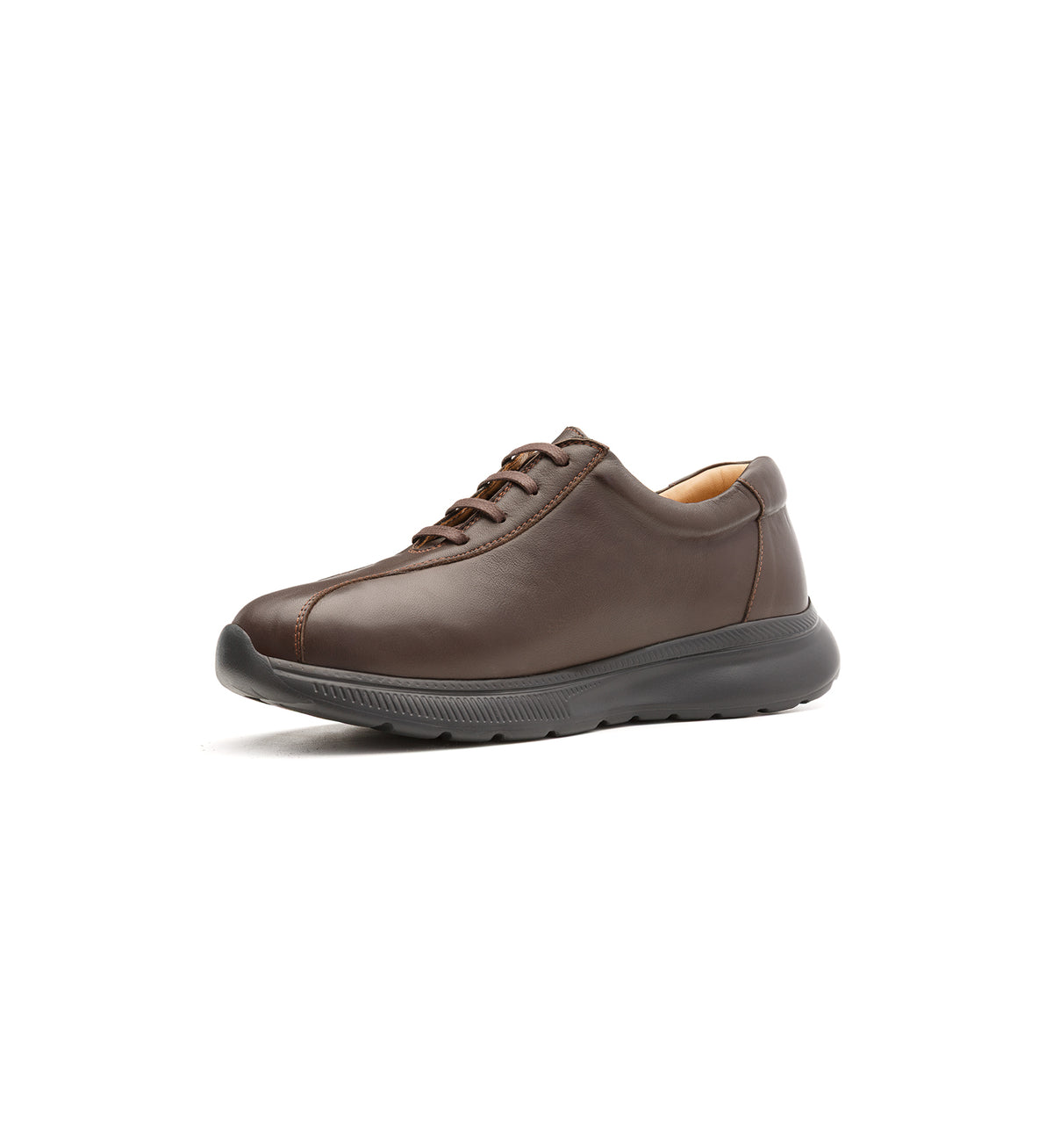 Brown 611-UNI lace-up shoe, viewed from the opposite front angle.