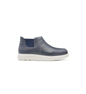 Men’s navy wide fit orthopedic ankle boots with cushioned sole and stylish supportive design – chelsea model.