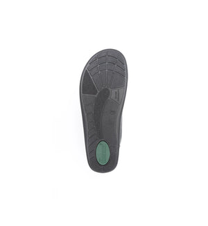 Orthopedic sandals offering diabetic-friendly comfort with smooth, irritation-free lining.