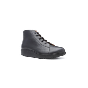 Men’s extra wide orthopedic diabetic leather boots with deep toe box for swollen feet and bunions – Forge model.