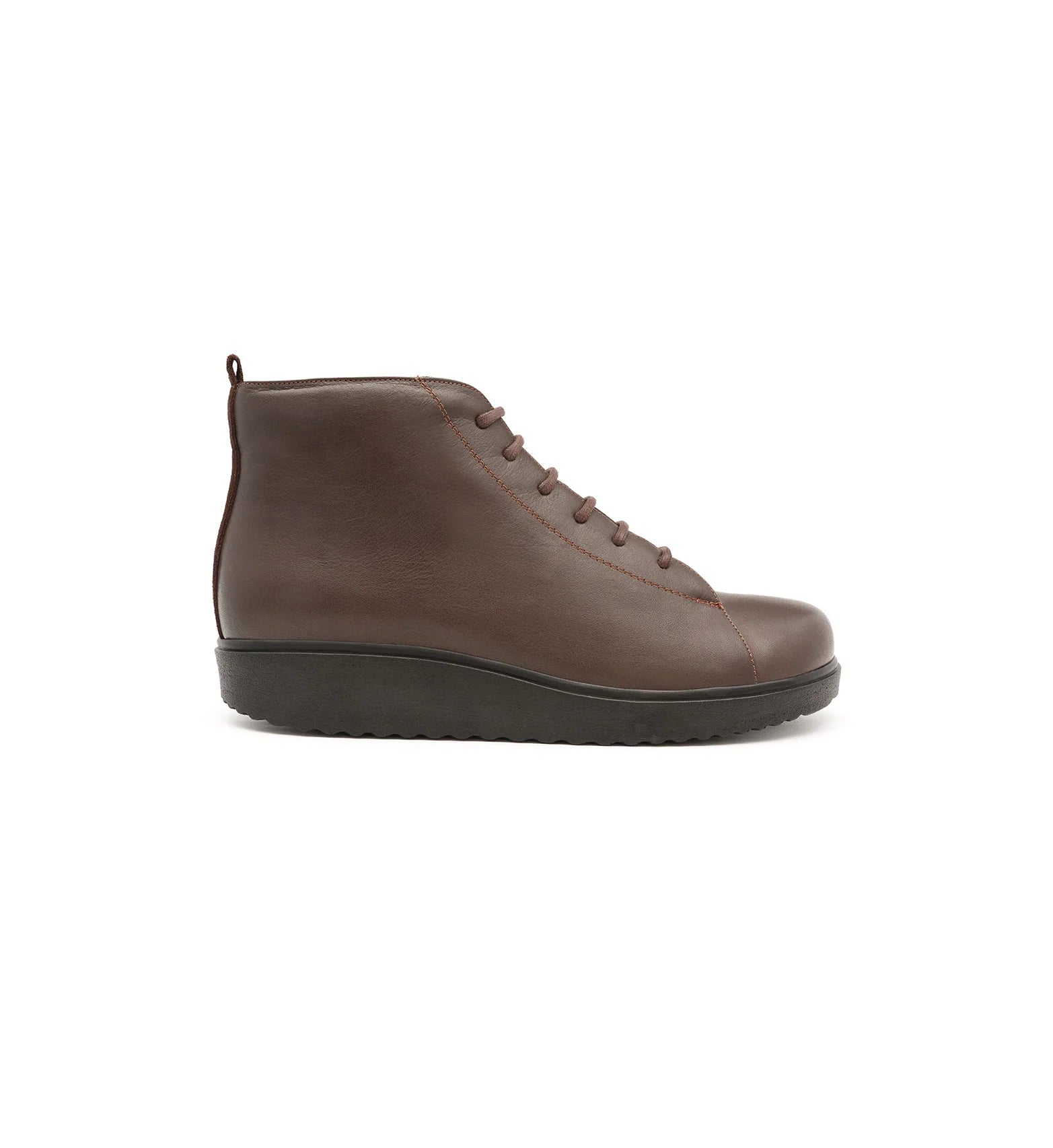 Women’s brown wide fit leather boots with supportive comfort for arthritis and sensitive feet – Forge model.