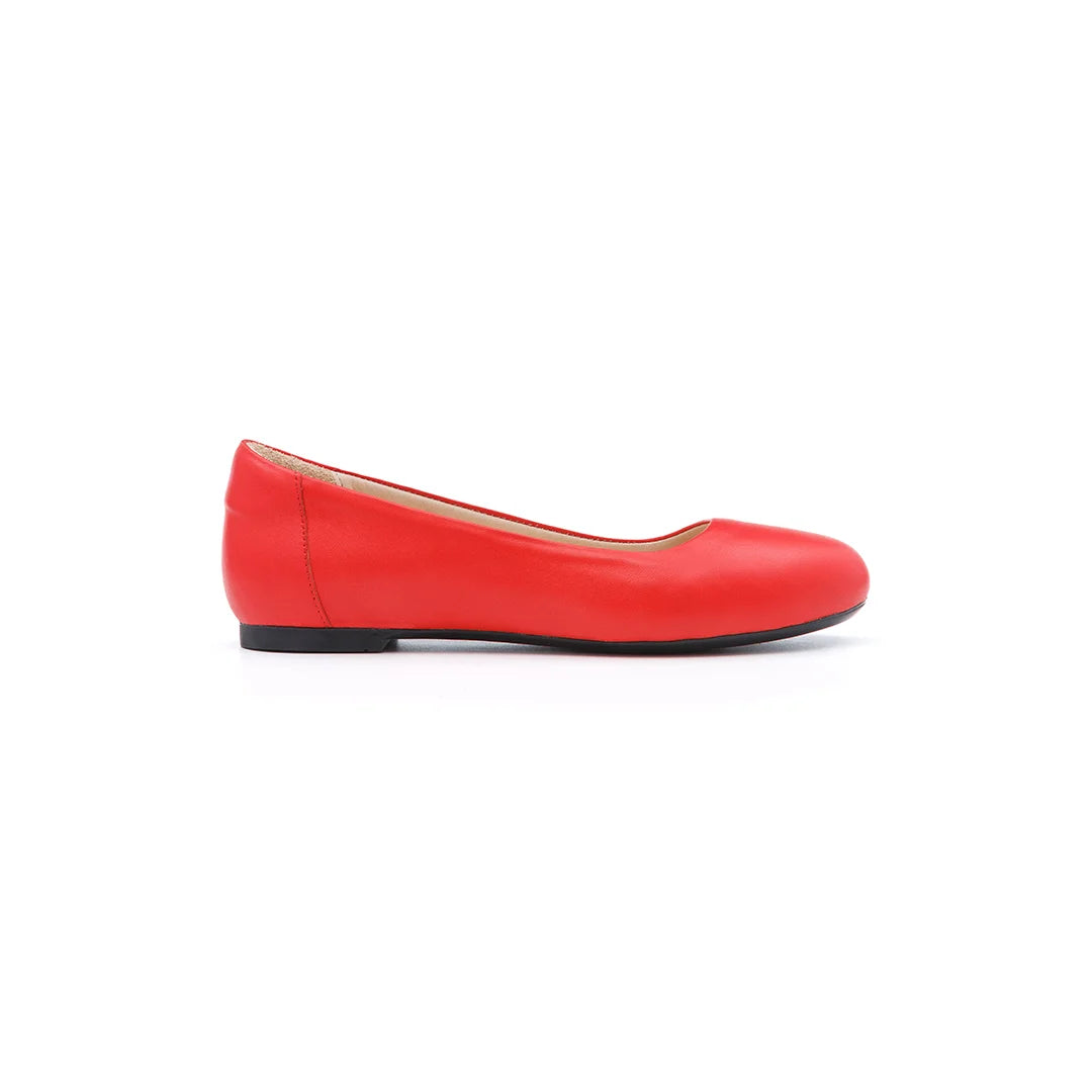 Women’s red orthopedic comfort shoes for all-day wear and reliable arch support.