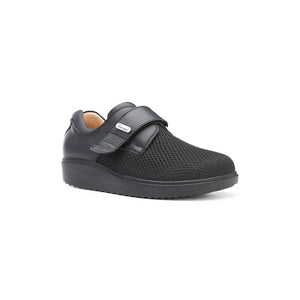 Men’s wide-fit orthopedic and diabetic shoe made from breathable mesh and soft leather
