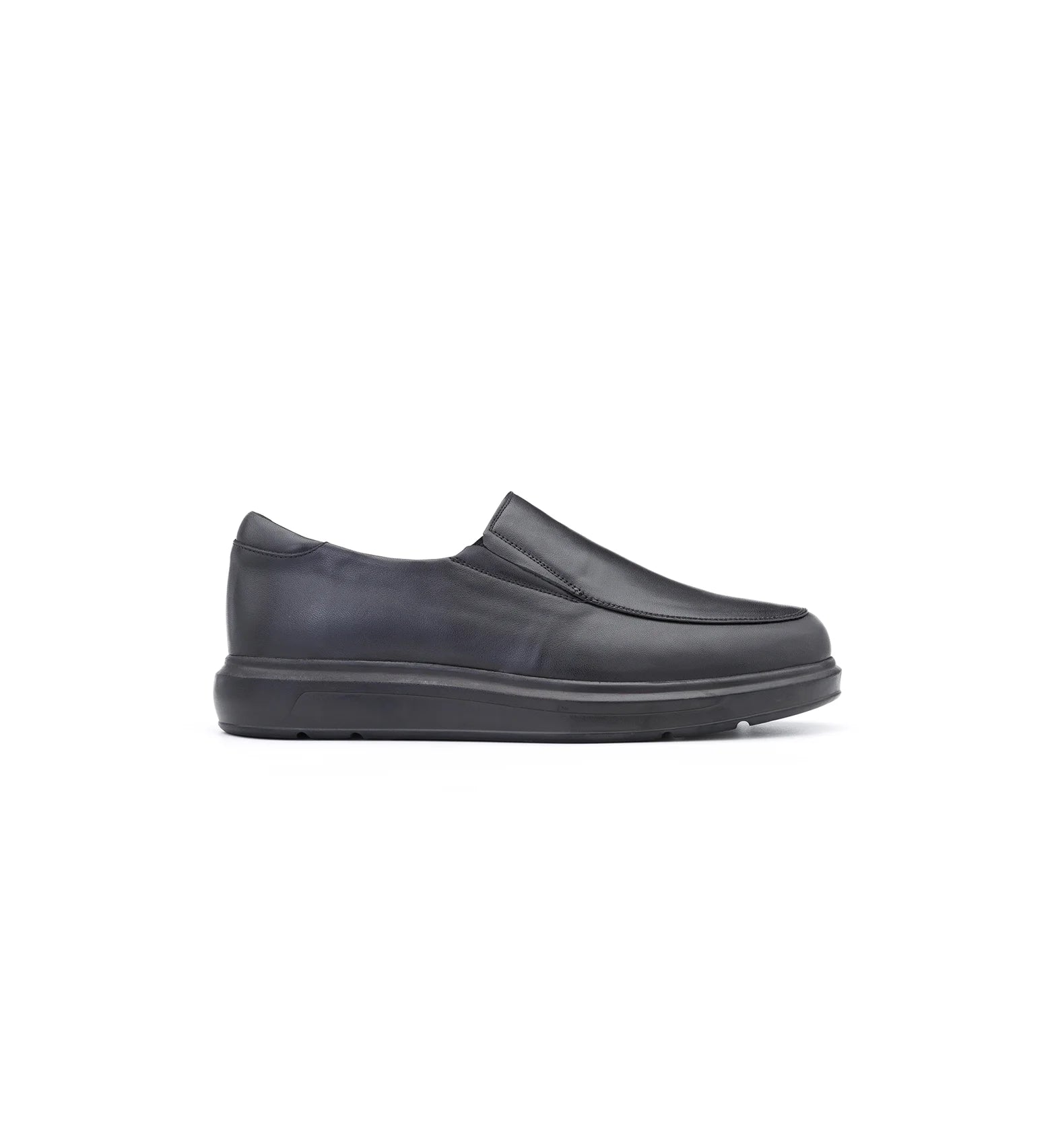 Men’s orthopedic slip-on walking shoes for elderly with stable sole and wide fit design – Preston model.